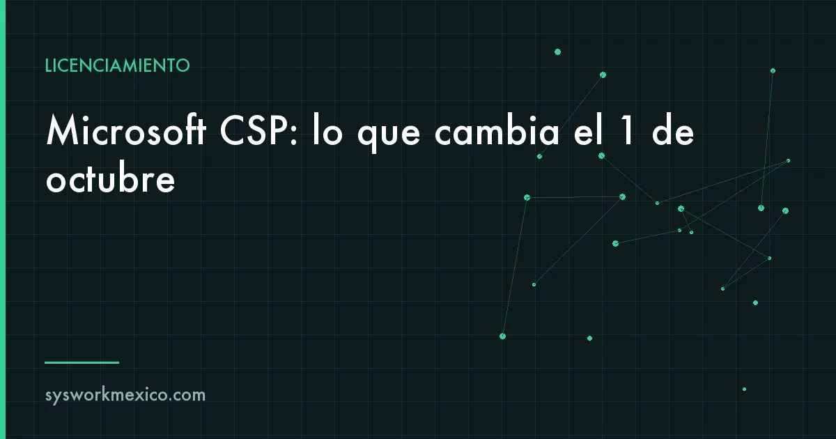 Cotización de licencias de software sobre un escritorio junto a una laptop con la consola de administración de Microsoft 365