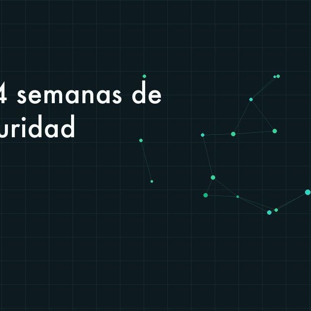 Equipo de trabajo revisando el plan de seguridad informática de su empresa sobre un tablero