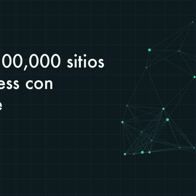 Pantalla de un sitio web corporativo con código JavaScript inyectado resaltado